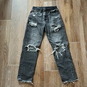 American Eagle Comfort Stretch Waistband Straight Leg Gray Jean with Rips Size 0